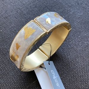 NEW W/TAGS—-Chico’s Gold & Opal Hex Bracelet